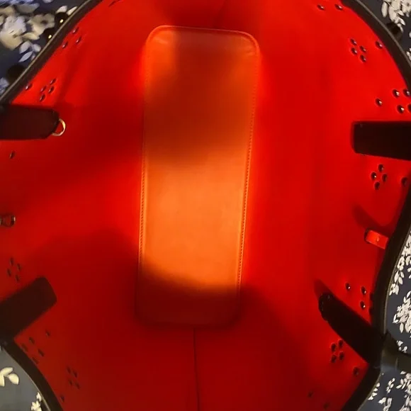 NWT Christian Louboutin Cabata Calf Leather Large Carryall & Wristlet Insert - Picture 3 of 9